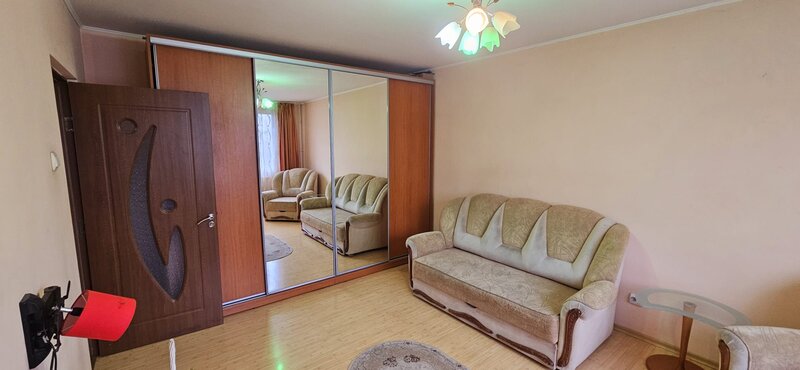 Drumul Taberei, etaj 2/4, decomandat, bloc reabilitat, 34 mp, geam la baie,